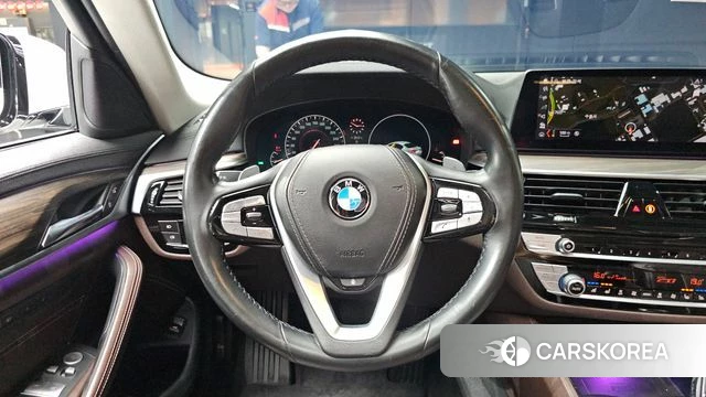BMW 5 Series (G30) 2019 Белый из Кореи, фото 4