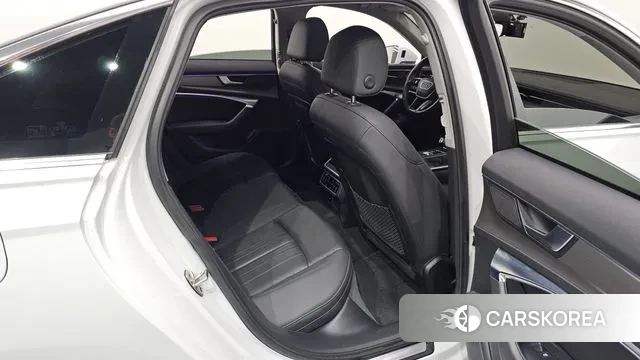 Audi A6 (C8) 2020 Белый из Кореи, фото 4