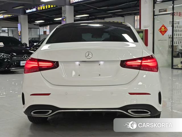 Mercedes-Benz Class A 2023 Белый из Китая, фото 4
