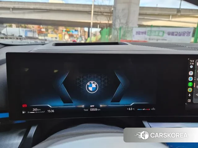 BMW 5 Series (G60) 2025 Белый из Кореи, фото 4