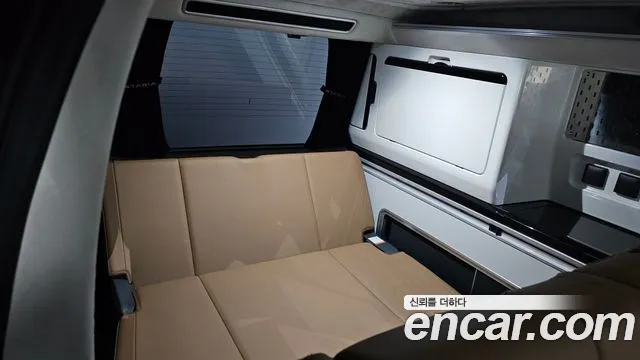 Hyundai Staria 2023 Белый из Кореи, фото 4