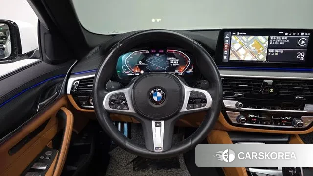 BMW 5 Series (G30) 2023 Белый из Кореи, фото 4