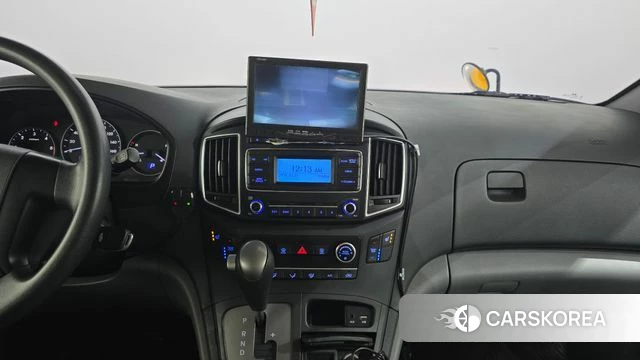 Hyundai The New Grand Starex 2019 Желтый из Кореи, фото 4
