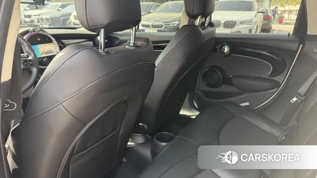 Mini Cooper 2022 Белый из Кореи, фото 4