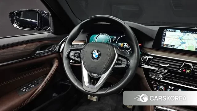 BMW 5 Series (G30) 2018 Синий из Кореи, фото 4