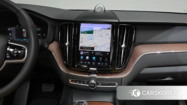Volvo XC60 second Generation 2023 Белый из Кореи, фото 4