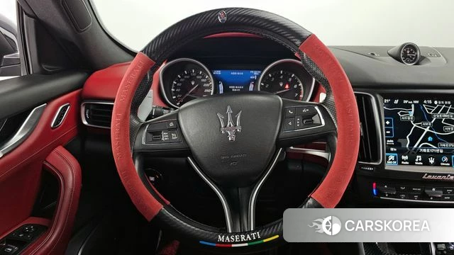 Maserati Levante 2018 Черный из Кореи, фото 4