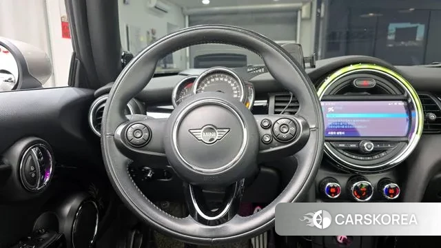 Mini Cooper Convertible 2020 Серебристо-серый из Кореи, фото 4