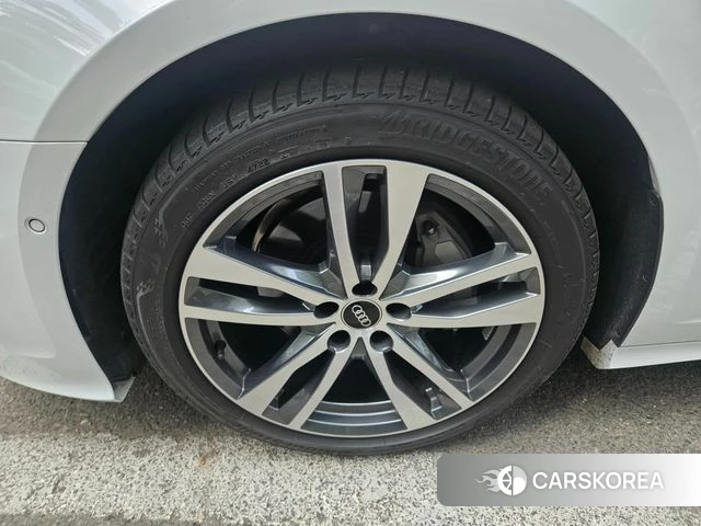 Audi A6 (C8) 2023 Белый из Кореи, фото 4