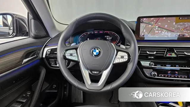 BMW 5 Series (G30) 2022 Черный из Кореи, фото 4