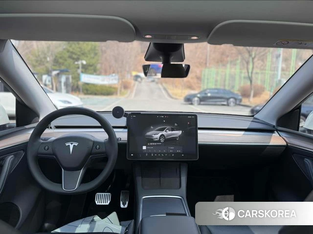 Tesla Model Y 2023 Белый из Кореи, фото 4