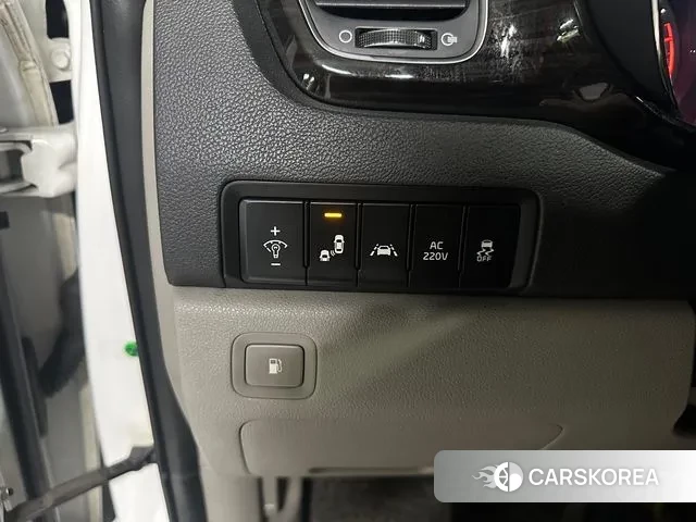 Kia The New Carnival 2018 Белый из Кореи, фото 4