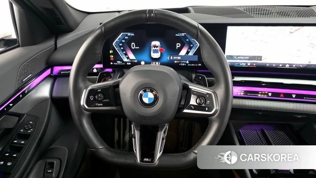 BMW 5 Series (G60) 2023 Белый из Кореи, фото 4