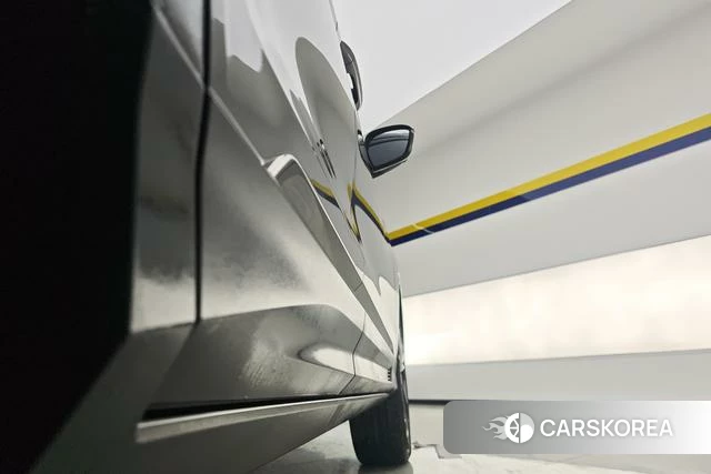 Geely Automobile Binyue 2023 Темно-серый из Китая, фото 4