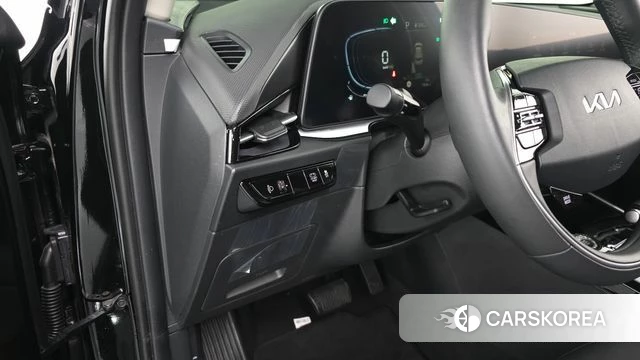 Kia Di Ol Nu Niro 2024 Черный из Кореи, фото 4