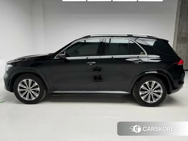 Mercedes-Benz GLE (import) 2021 Черный из Китая, фото 4