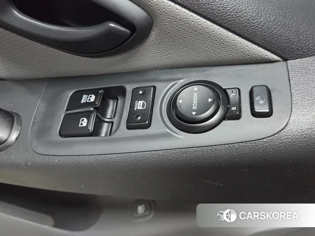 Hyundai The New Grand Starex 2021 Белый из Кореи, фото 4