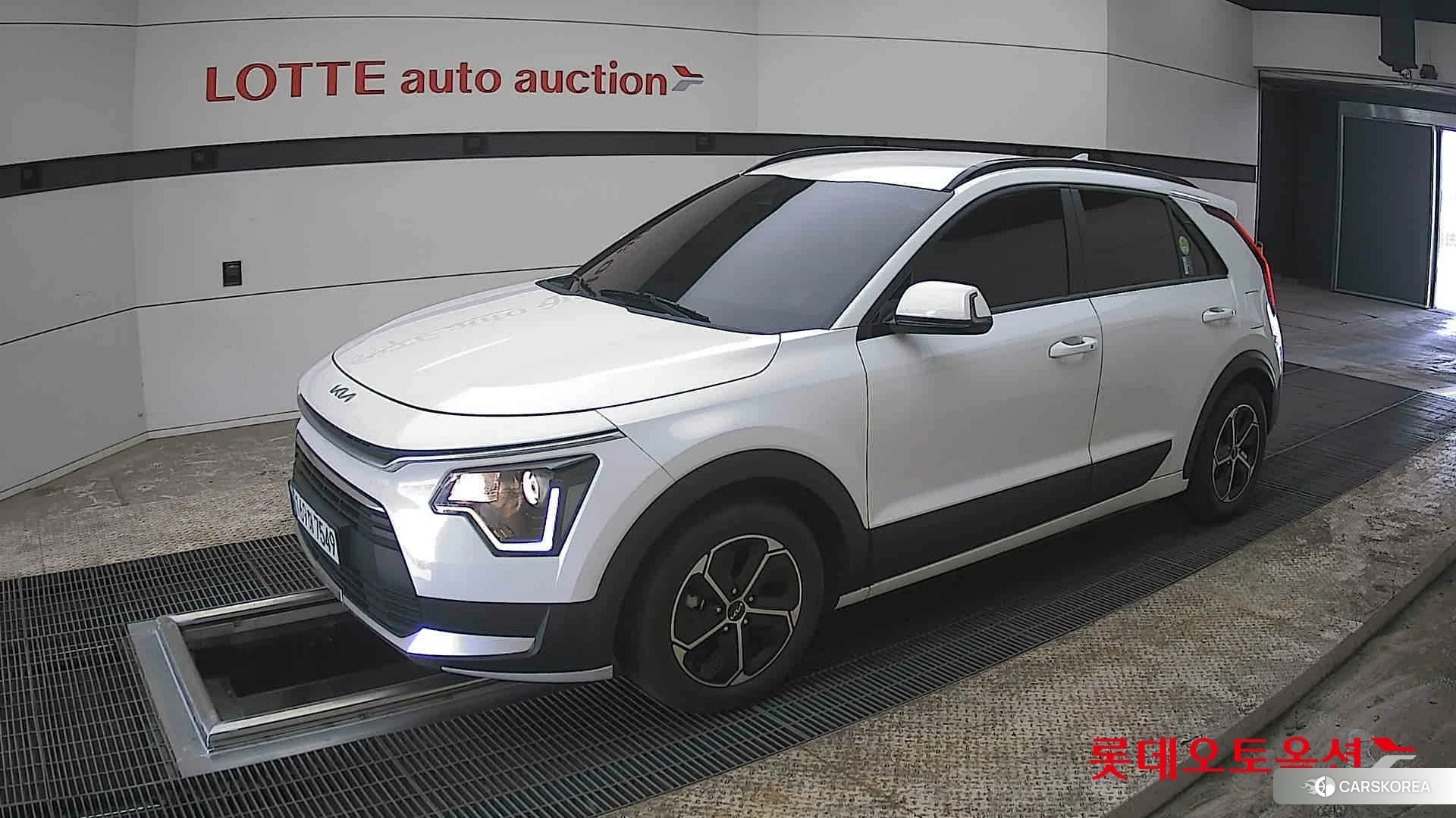 Kia Niro Hybrid 2022 Snow White Pearl (optional) из Кореи, фото 4