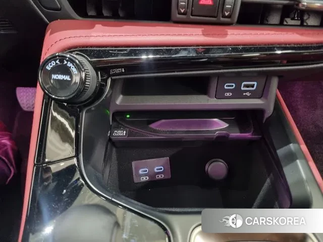 Lexus NX450h + 2nd generation 2025 Белый из Кореи, фото 4