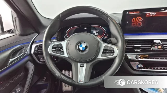 BMW 5 Series (G30) 2022 Белый из Кореи, фото 4