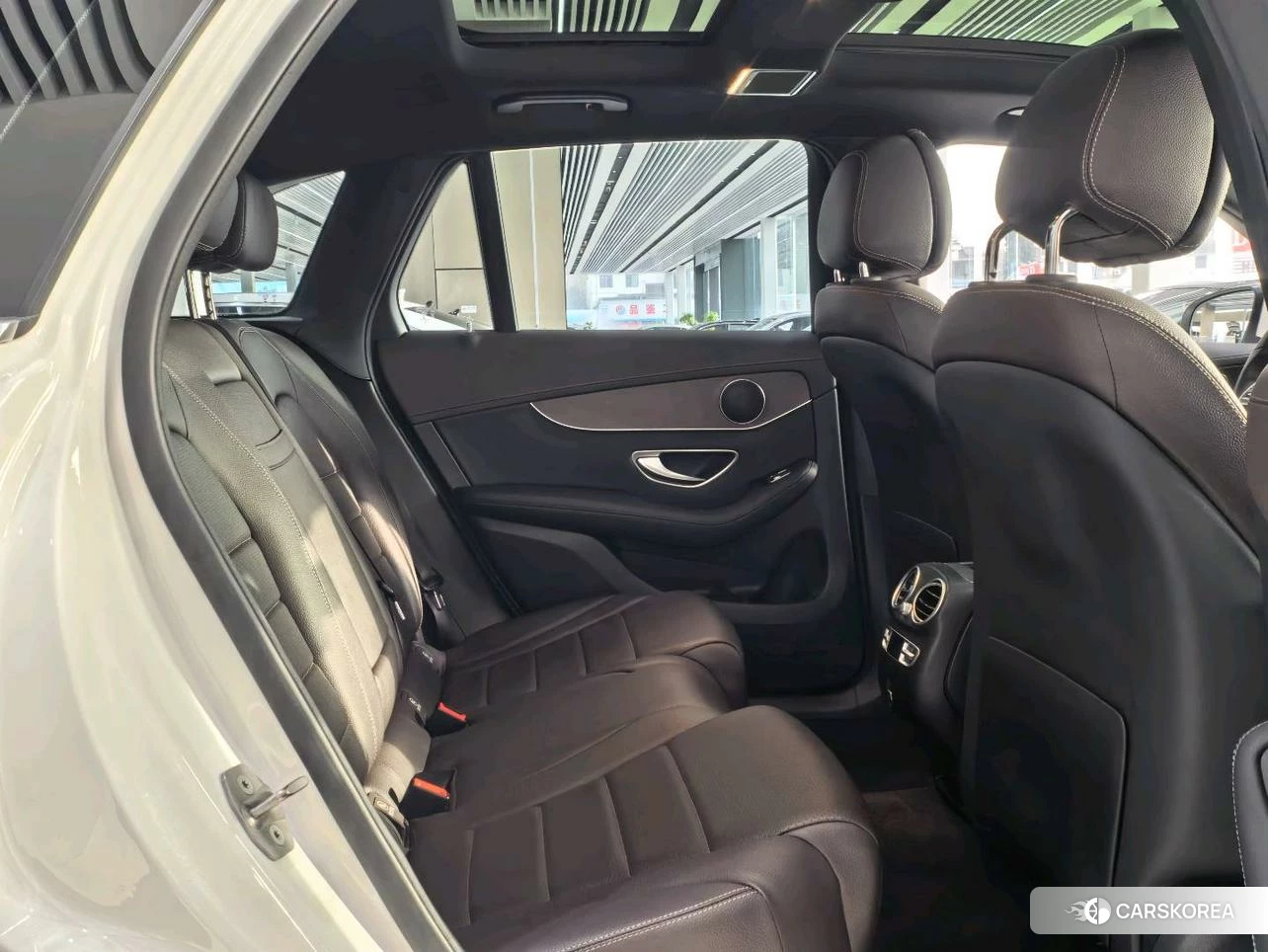 Mercedes-Benz GLC 2020 Белый из Китая, фото 4