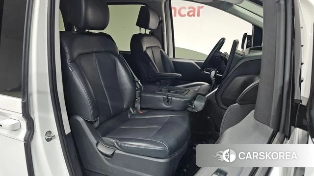 Hyundai Staria 2021 Белый из Кореи, фото 4