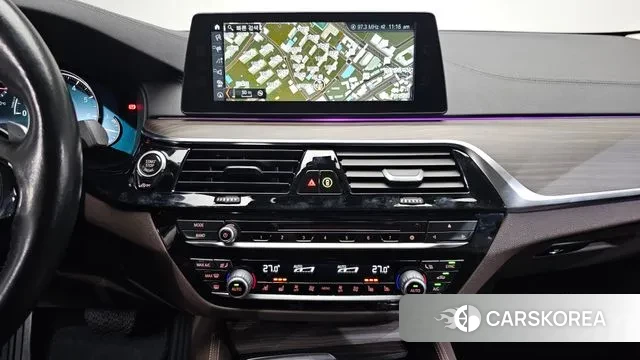 BMW 5 Series (G30) 2018 Небесно-голубой из Кореи, фото 4