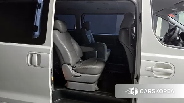 Hyundai The New Grand Starex 2021 Белый из Кореи, фото 4