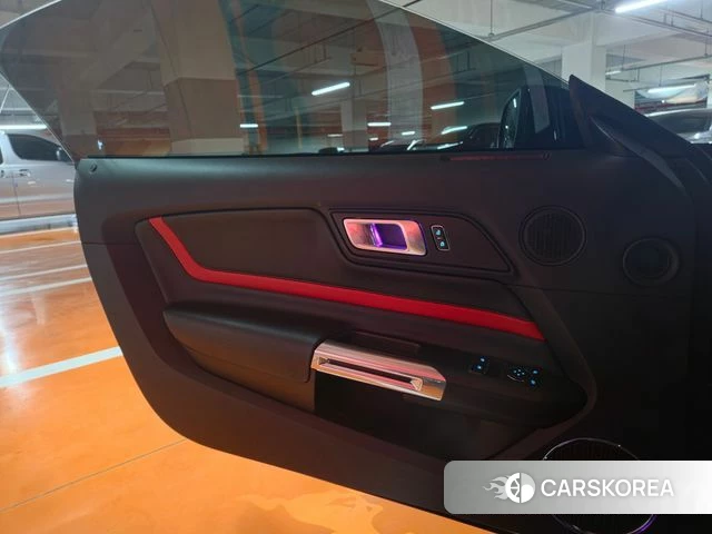 Ford Mustang 2020 Черный из Кореи, фото 4