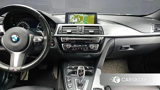 BMW 3 Series (F30) 2018 Белый из Кореи, фото 4