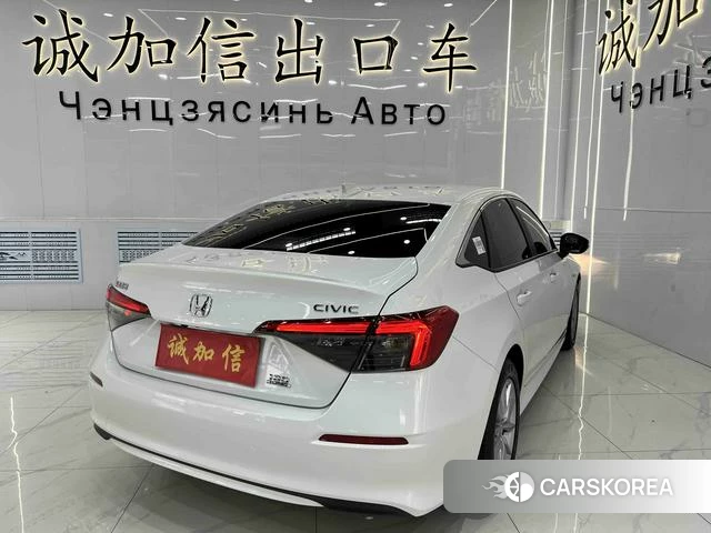 Honda Civic 2022 Белый из Китая, фото 4