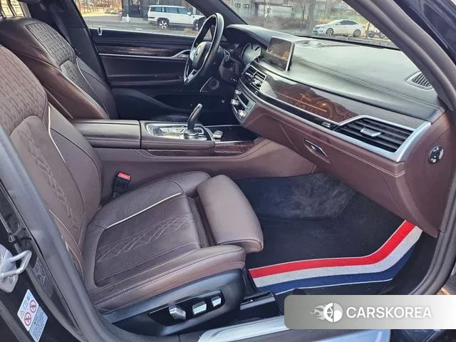BMW 7 Series (G11) 2018 Черный из Кореи, фото 4