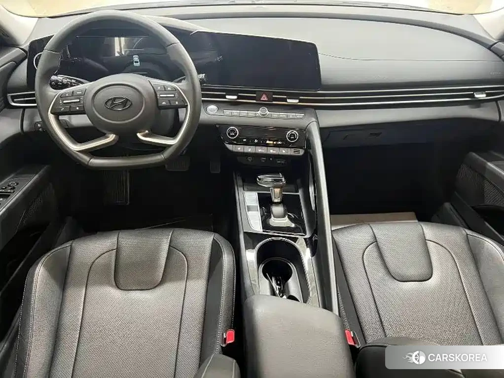 Hyundai Elantra 2023 Белый из Китая, фото 4