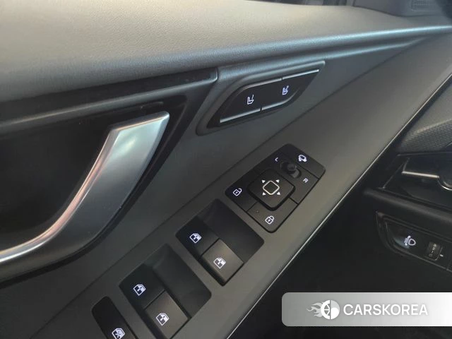 Kia Di Ol Nu Niro 2022 Черный из Кореи, фото 4