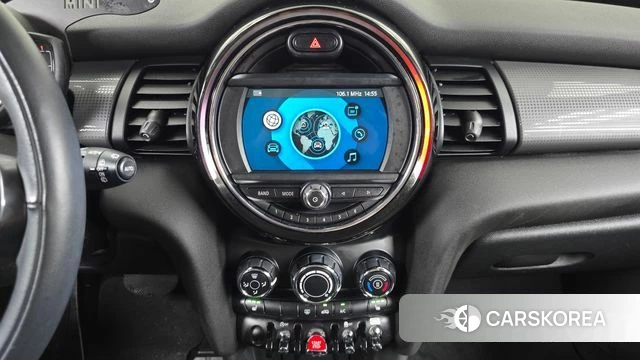 Mini Cooper 2019 Жемчужный цвет из Кореи, фото 4
