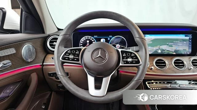 Mercedes-Benz E-Class W213 2020 Белый из Кореи, фото 4