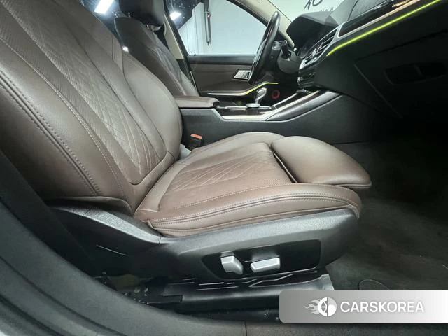 BMW 3 series 2022 Белый из Китая, фото 4