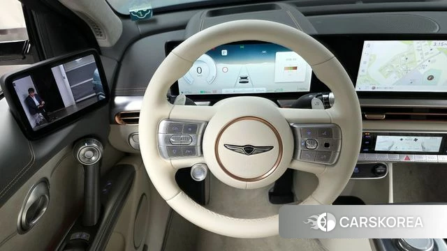 Genesis GV60 2023 Цвет галактики из Кореи, фото 4