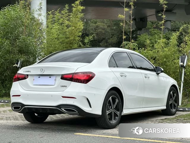 Mercedes-Benz Class A 2024 Белый из Китая, фото 4