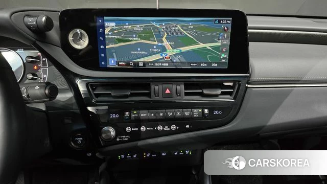 Lexus ES300h 7th generation 2024 Серебристо-серый из Кореи, фото 4