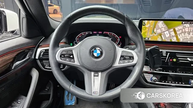 BMW 5 Series (G30) 2022 Белый из Кореи, фото 4