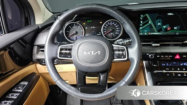 Kia Carnival 4th generation 2023 Черный из Кореи, фото 4