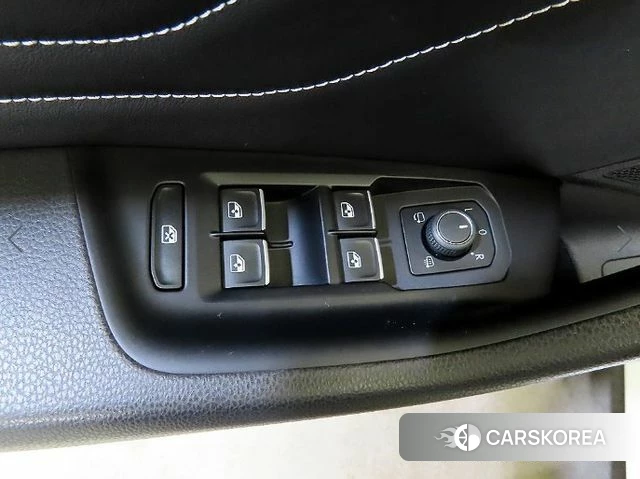Volkswagen Arteon 2022 Белый из Кореи, фото 4