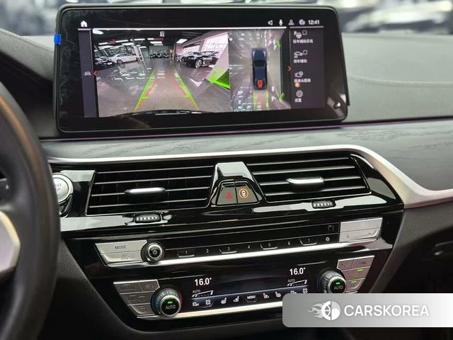 BMW 5 series 2023 Черный из Китая, фото 4