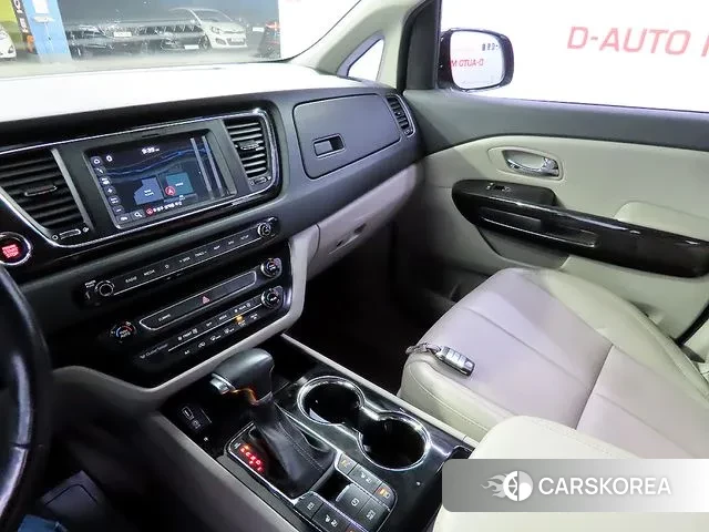 Kia The New Carnival 2018 Серый из Кореи, фото 4