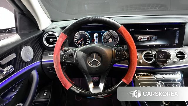 Mercedes-Benz E-Class W213 2018 Белый из Кореи, фото 4