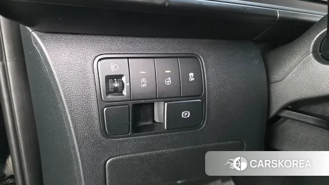 Hyundai Staria 2023 Черный из Кореи, фото 4