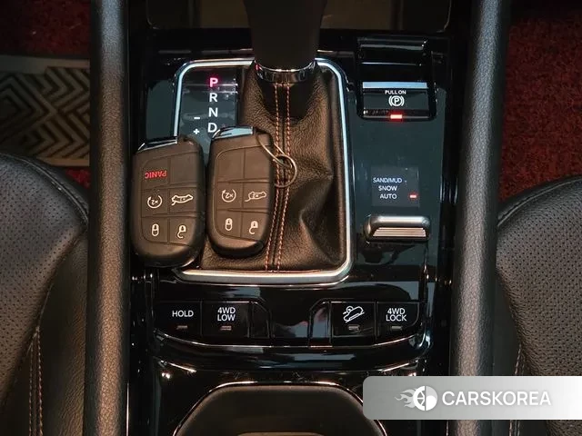 Jeep Compass 2nd Generation 2022 Черный из Кореи, фото 4