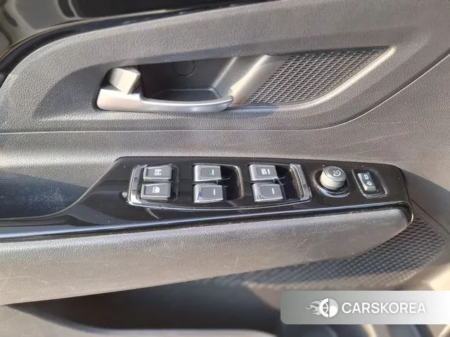 Ssangyong Beautiful Korando 2021 Жемчужный цвет из Кореи, фото 4