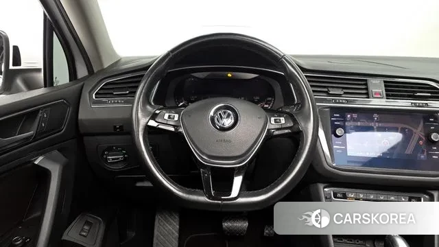 Volkswagen Tiguan Allspace 2018 Белый из Кореи, фото 4